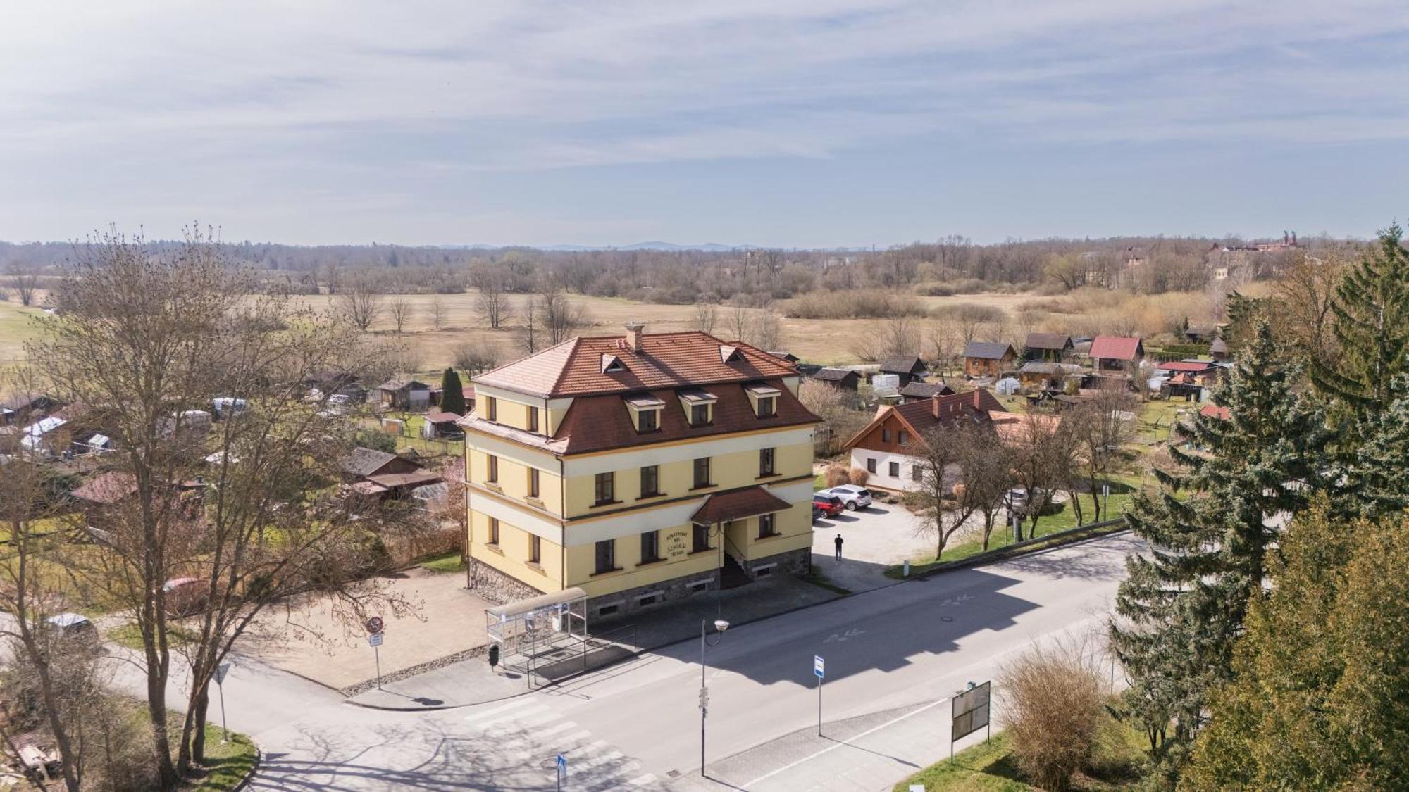 Apartmany Na Seniku Třeboň Exteriör bild