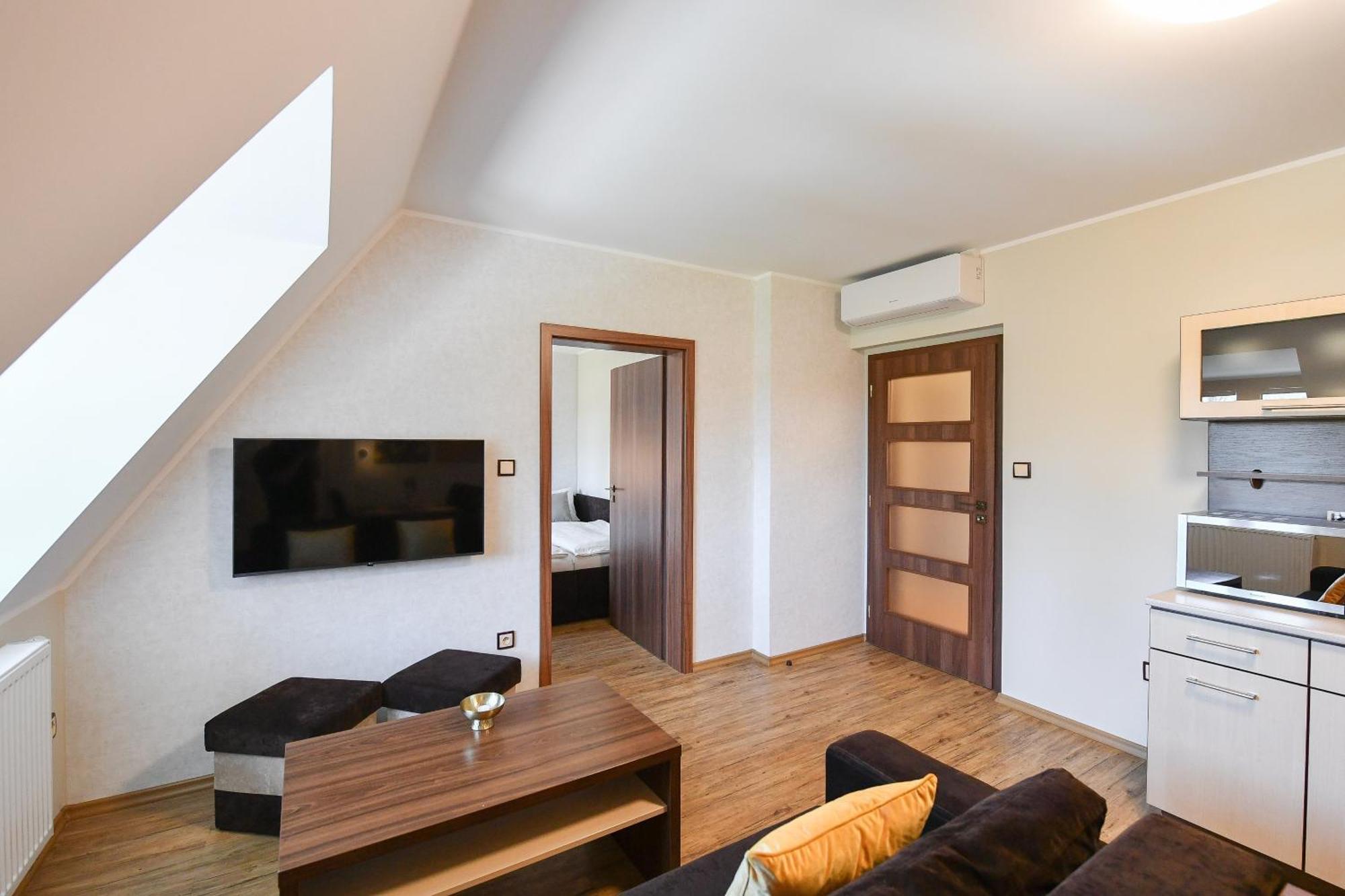 Apartmany Na Seniku Třeboň Exteriör bild